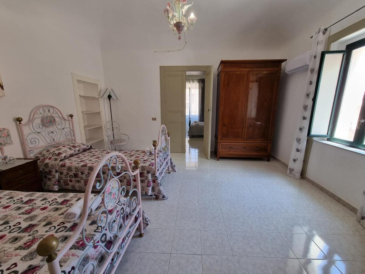 Mandralisca Holidays - Luxury Apartments チェファル エクステリア 写真