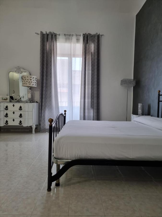 Mandralisca Holidays - Luxury Apartments チェファル エクステリア 写真